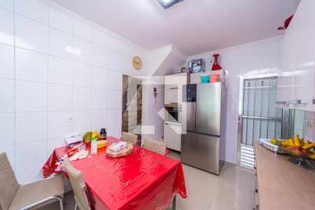 Casa à venda com 175m², 4 quartos e 2 vagas Casa à venda com 175m², 4 quartos e 2 vagasCozinha