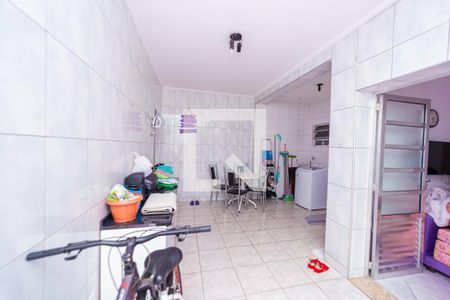 Casa à venda com 175m², 4 quartos e 2 vagas Casa à venda com 175m², 4 quartos e 2 vagasÁrea de Serviço