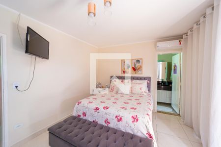 Casa à venda com 175m², 4 quartos e 2 vagas Casa à venda com 175m², 4 quartos e 2 vagasQuarto 2