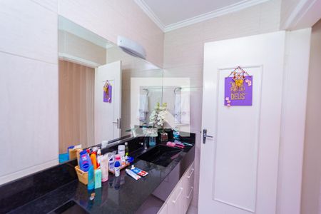 Casa à venda com 175m², 4 quartos e 2 vagas Casa à venda com 175m², 4 quartos e 2 vagasBanheiro do Quarto 2