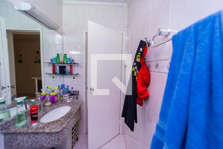 Casa à venda com 175m², 4 quartos e 2 vagas Casa à venda com 175m², 4 quartos e 2 vagasBanheiro Social