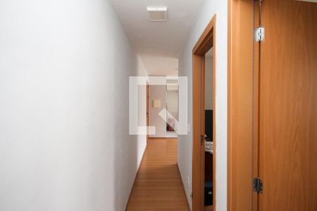 Corredor de apartamento à venda com 2 quartos, 43m² em Cidade São Mateus, São Paulo