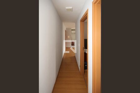 Corredor de apartamento à venda com 2 quartos, 43m² em Cidade São Mateus, São Paulo