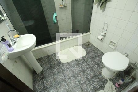 Casa de condomínio para alugar com 684m², 3 quartos e 3 vagasBanheiro 1