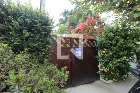 Casa de condomínio para alugar com 684m², 3 quartos e 3 vagasFachada