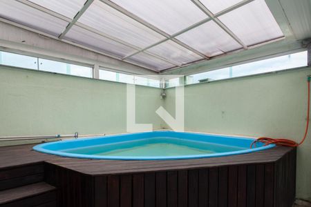 Apartamento à venda com 160m², 3 quartos e 1 vagaCobertura - Piscina