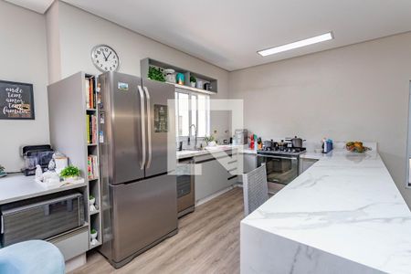 Casa à venda com 400m², 6 quartos e 1 vaga Casa à venda com 400m², 6 quartos e 1 vagaCozinha