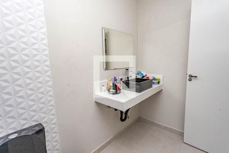 Casa à venda com 400m², 6 quartos e 1 vaga Casa à venda com 400m², 6 quartos e 1 vagaBanheiro social