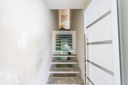 Casa à venda com 400m², 6 quartos e 1 vaga Casa à venda com 400m², 6 quartos e 1 vagaEntrada