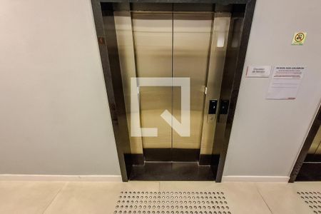 Studio para alugar com 25m², 1 quarto e sem vaga Studio para alugar com 25m², 1 quarto e sem vagaElevador