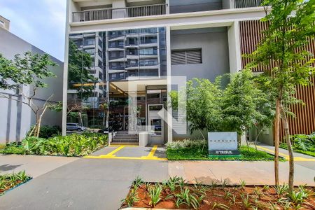 Studio para alugar com 25m², 1 quarto e sem vaga Studio para alugar com 25m², 1 quarto e sem vagaFachada