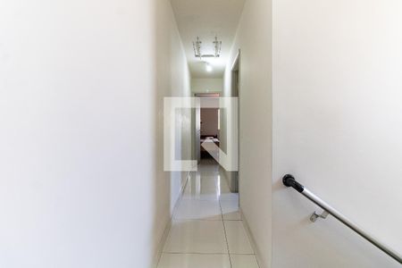 Casa à venda com 168m², 3 quartos e 2 vagasCorredor