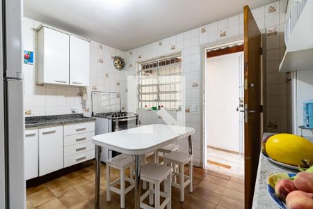 Casa à venda com 168m², 3 quartos e 2 vagasCozinha