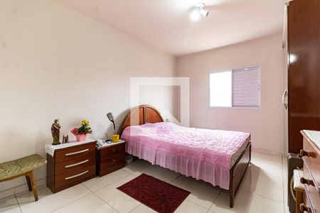 Casa à venda com 168m², 3 quartos e 2 vagasSuíte