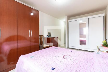 Casa à venda com 168m², 3 quartos e 2 vagasSuíte