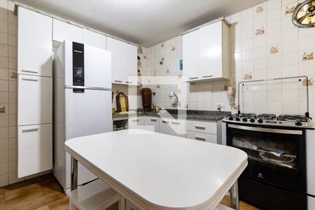 Casa à venda com 168m², 3 quartos e 2 vagasCozinha