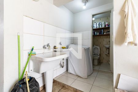 Casa à venda com 168m², 3 quartos e 2 vagasLavanderia