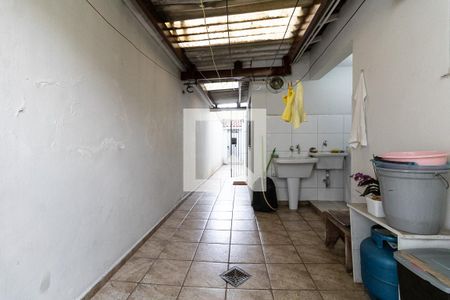 Casa à venda com 168m², 3 quartos e 2 vagasLavanderia