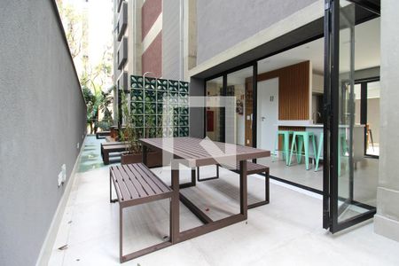 Studio à venda com 18m², 1 quarto e sem vaga Studio à venda com 18m², 1 quarto e sem vagaÁrea comum - Churrasqueira