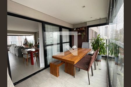 Apartamento para alugar com 3 quartos, 145m² em Jardim das Acacias, São Paulo