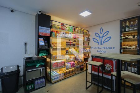 Studio à venda com 24m², 1 quarto e sem vaga Studio à venda com 24m², 1 quarto e sem vagaÁrea comum - Mini-mercado