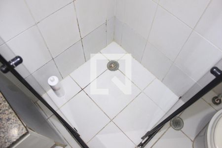 Apartamento à venda com 77m², 3 quartos e 2 vagasBanheiro 