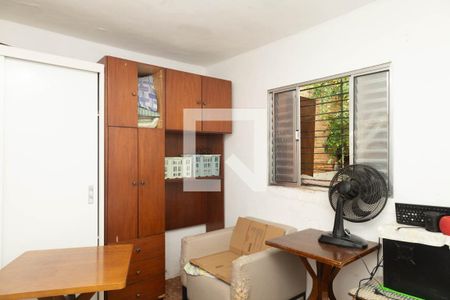 Casa à venda com 400m², 4 quartos e 1 vaga Casa à venda com 400m², 4 quartos e 1 vagaEdícula - Quarto