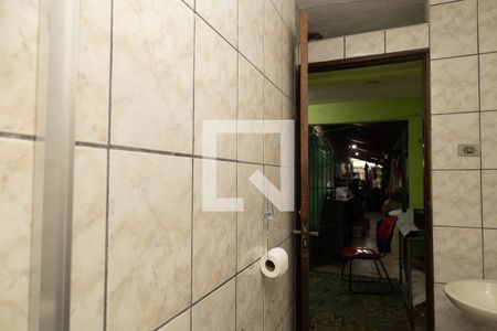 Casa à venda com 400m², 4 quartos e 1 vaga Casa à venda com 400m², 4 quartos e 1 vagaEdícula - Banheiro