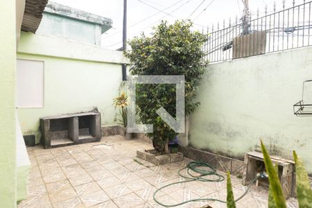 Casa à venda com 400m², 4 quartos e 1 vaga Casa à venda com 400m², 4 quartos e 1 vagaVaranda