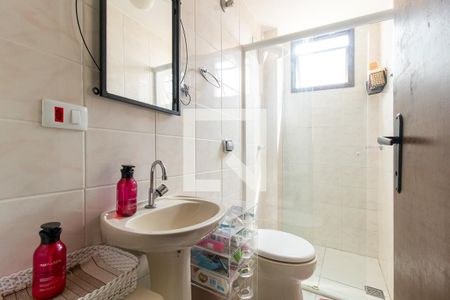 Banheiro de apartamento para alugar com 1 quarto, 84m² em Água Verde, Curitiba