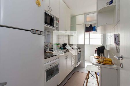 Apartamento à venda com 59m², 2 quartos e 2 vagas Apartamento à venda com 59m², 2 quartos e 2 vagasCozinha