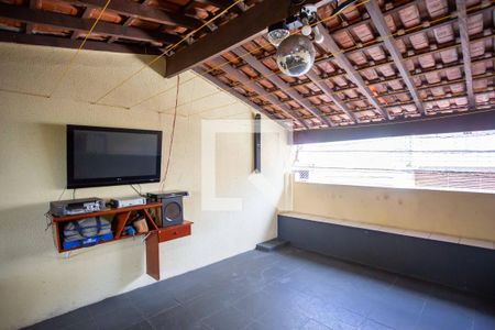 Casa à venda com 300m², 5 quartos e 1 vagaSalão