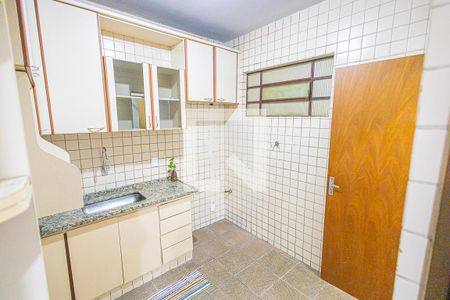 Cozinha de casa de condomínio para alugar com 4 quartos, 78m² em Dona Clara, Belo Horizonte