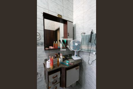 Casa para alugar com 350m², 5 quartos e 4 vagasCasa 2 - Banheiro 1