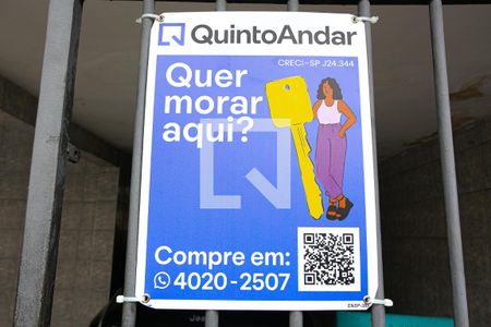 Casa para alugar com 350m², 5 quartos e 4 vagasFachada