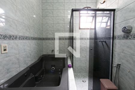 Casa para alugar com 350m², 5 quartos e 4 vagasCasa 2 - Banheiro 1