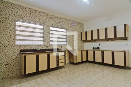 Casa à venda com 397m², 3 quartos e 6 vagasCozinha