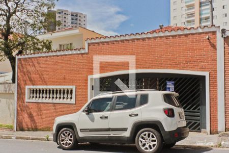 Casa à venda com 397m², 3 quartos e 6 vagasFachada + placa