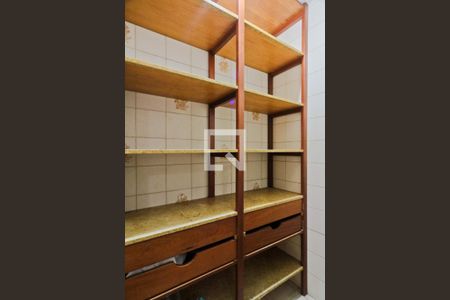 Casa à venda com 397m², 3 quartos e 6 vagasDespensa