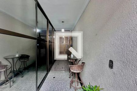 Apartamento para alugar com 96m², 2 quartos e 1 vaga Apartamento para alugar com 96m², 2 quartos e 1 vagaEntrada