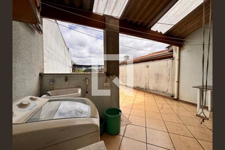 Apartamento à venda com 144m², 3 quartos e 2 vagas Apartamento à venda com 144m², 3 quartos e 2 vagasLavanderia