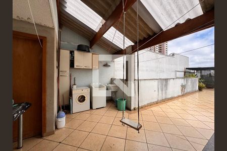 Apartamento à venda com 144m², 3 quartos e 2 vagas Apartamento à venda com 144m², 3 quartos e 2 vagasLavanderia