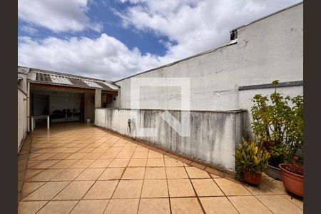 Apartamento à venda com 144m², 3 quartos e 2 vagas Apartamento à venda com 144m², 3 quartos e 2 vagasCobertura