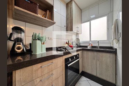 Apartamento à venda com 144m², 3 quartos e 2 vagas Apartamento à venda com 144m², 3 quartos e 2 vagasCozinha