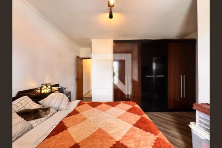 Apartamento à venda com 144m², 3 quartos e 2 vagas Apartamento à venda com 144m², 3 quartos e 2 vagasSuíte