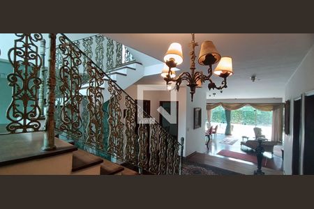 Casa à venda com 950m², 4 quartos e 6 vagasHall