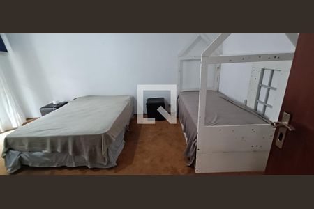 Casa à venda com 950m², 4 quartos e 6 vagasQuarto 1