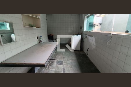 Casa à venda com 950m², 4 quartos e 6 vagasÁrea de Serviço