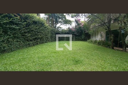 Casa à venda com 950m², 4 quartos e 6 vagasQuadra