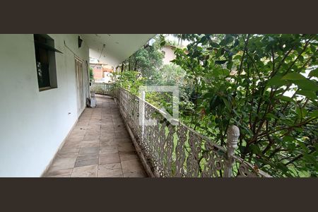 Casa à venda com 950m², 4 quartos e 6 vagasVaranda